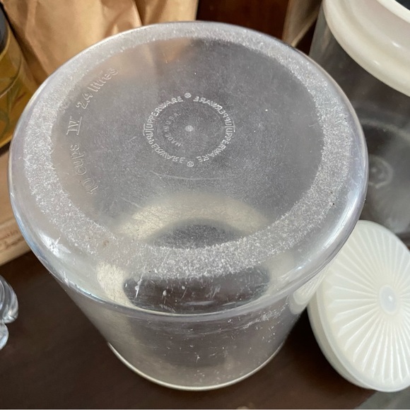 3 Tupperware Canisters - Picture 12 of 14